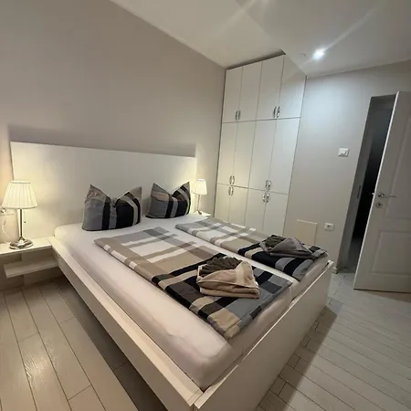 Apartmenthouse Minella Apartamento Poreč
